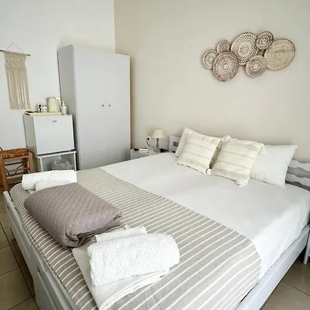 Kirki By The Sea 2* Páros