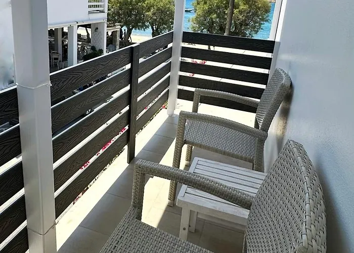 Kirki By The Sea Páros