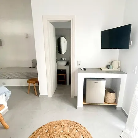 Hotel Kirki By The Sea