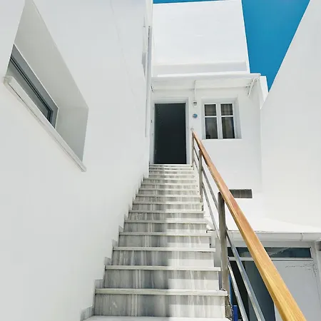 Kirki By The Sea Hotel 2*