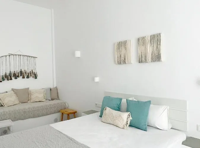 Szálloda Kirki By The Sea