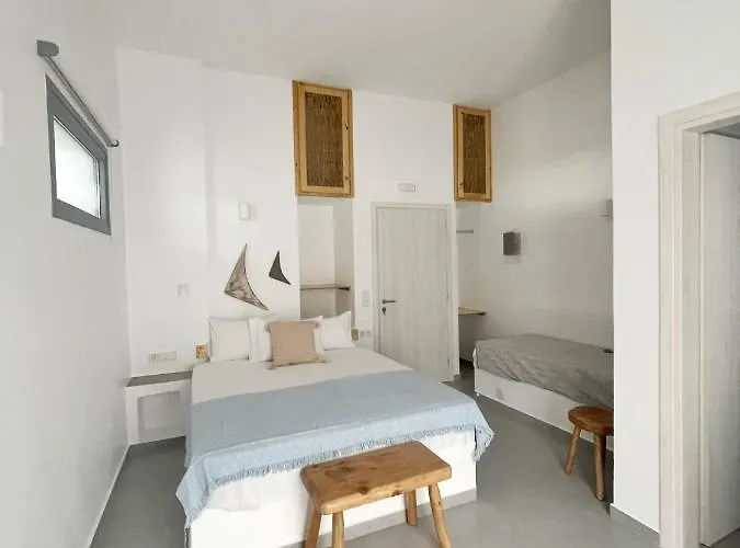 Szálloda Kirki By The Sea 2*