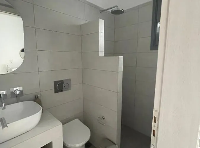 Hotel Kirki By The Sea