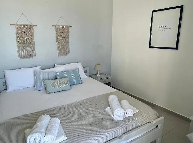 Szálloda Kirki By The Sea