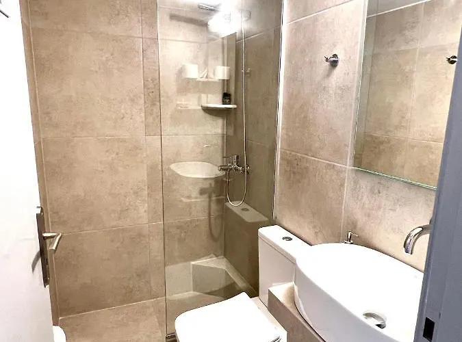 Szálloda Kirki By The Sea 2*